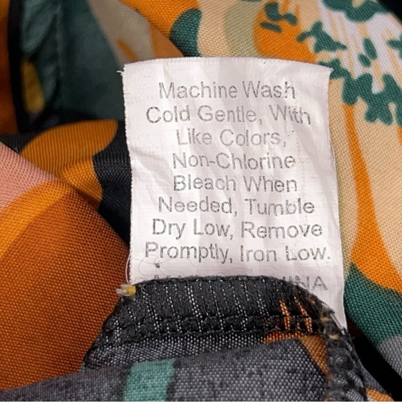 XL Colorful Floral Short Sleeve Blouse Black Orange Cuffed Sleeve Lightweight - Picture 12 of 13